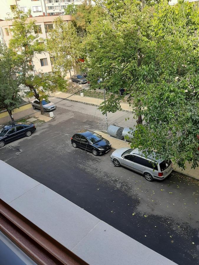 Апартамент Миг Haskovo Luaran gambar